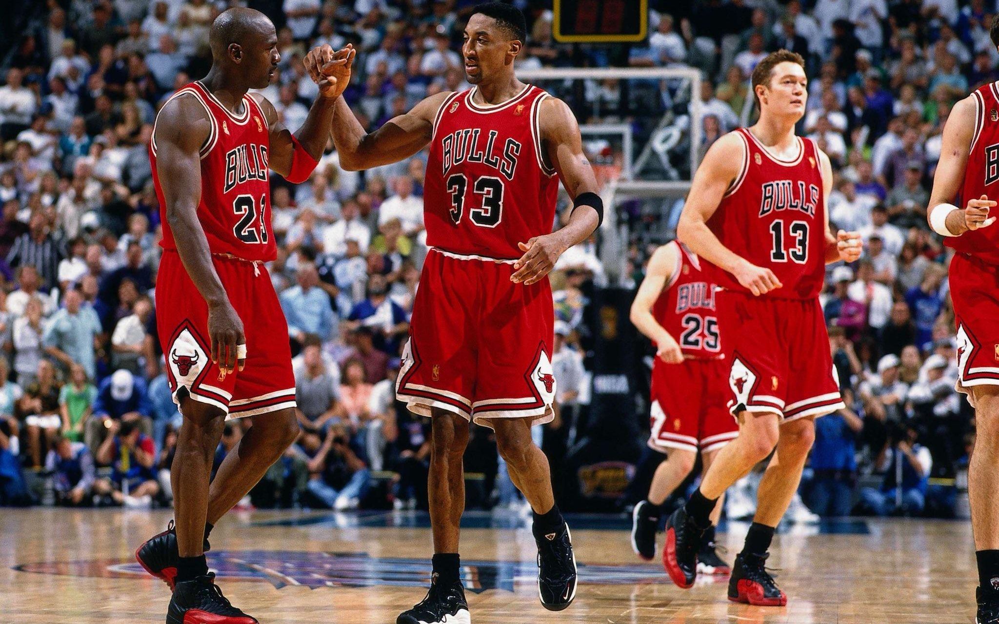 南宫网站 -包含洛杉矶湖人强势反弹备战法国杯巴黎圣日耳曼观众沸腾，清晨芝加哥公牛调整名单以备荷甲看傻球迷的词条